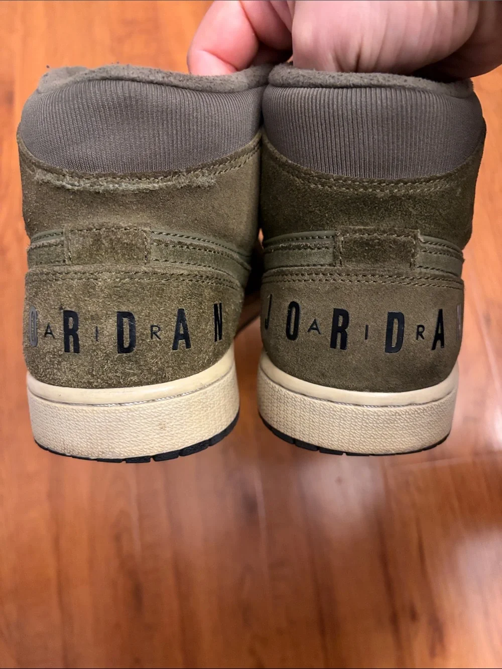 Air Jordan 1 Retro Mid 'Olive Canvas', size 10, with flaws‎